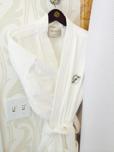 Signature King room with Skyline View 