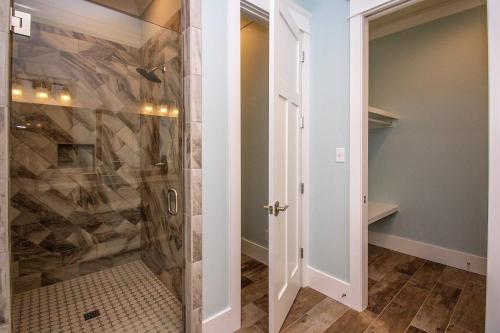 Surfside - image 4