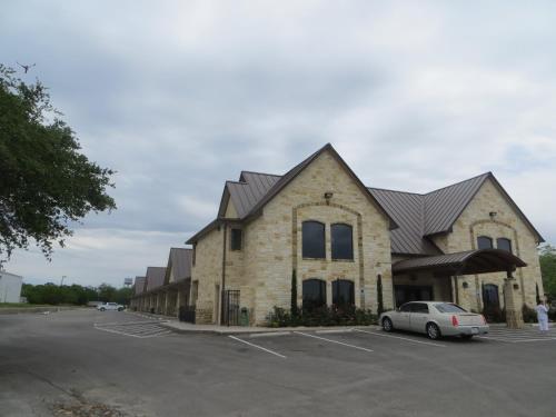 Black Gold Inn - image 5