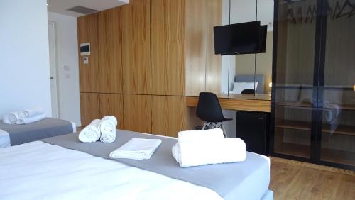 Valmar Hotel - image 2