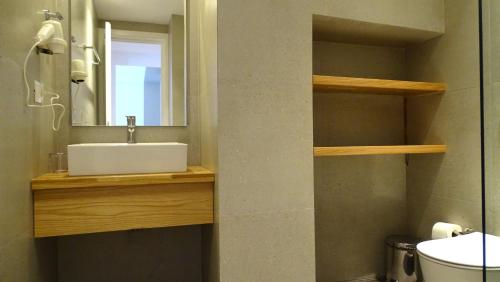 Valmar Hotel - image 3