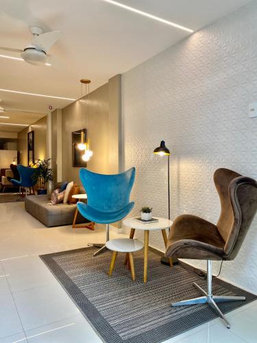 Shared lounge/TV area