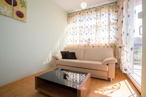 Apartment in Lopar with Terrace, Air conditioning, Wi-Fi, Washing machine (4615-3) in Lopar