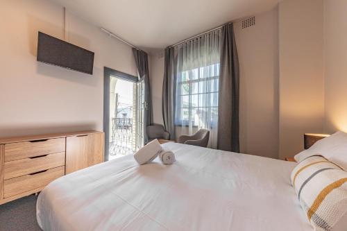 Lakemba Hotel - image 11