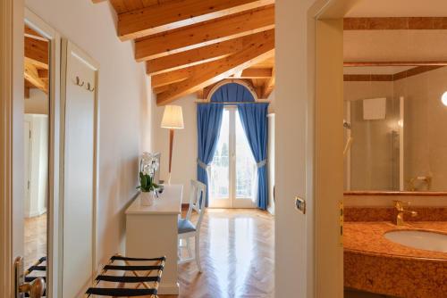 Double room, deluxe