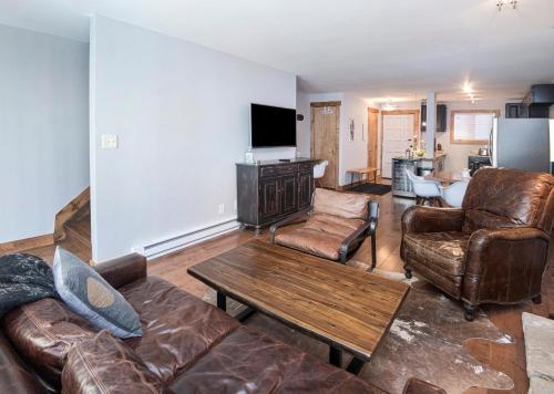 Brook Tree A201 - image 7