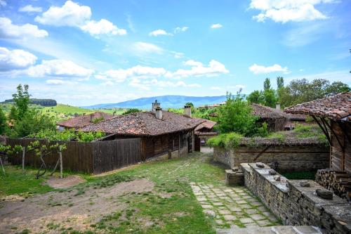 Guest Houses "Zlatna Oresha - Complex"