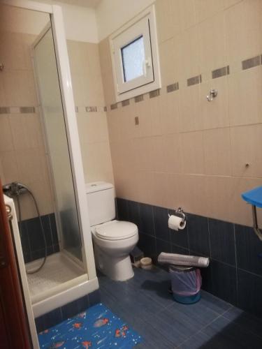  YOUR HOME NEAR THE BEACH AND THE AIRPORT in Artemida