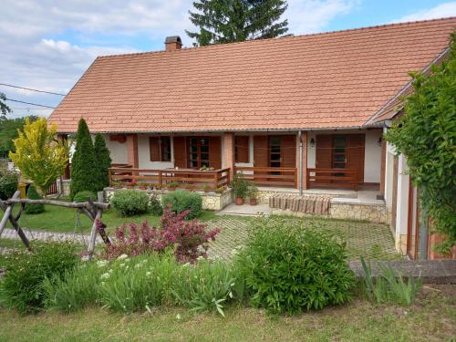 Galambos Pincészet - image 7