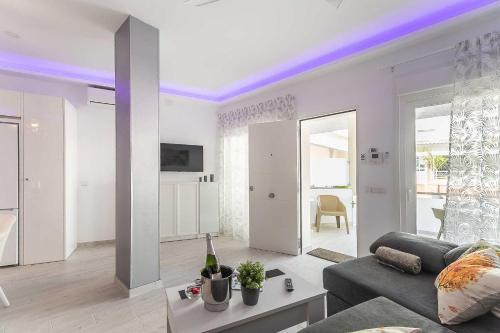 VIVE BENALMADENA APARTAMENTO LUXE PUEBLO MARINERO 4, 50 metros al mar
