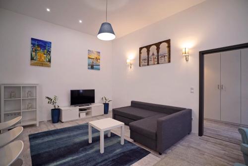 Rumbach Apartment - main image