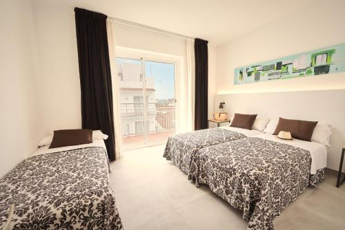 Triple Room with Balcony