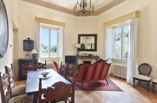 3bdrm luxury Apartment in Tuscan Villa,Private Estate, shared Swimmingpool, Florence (photo 2)