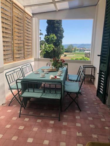 4bdrm elegant apartm in Private Estate, shared Swimmingpool, Maze Garden, Florence (photo 6)