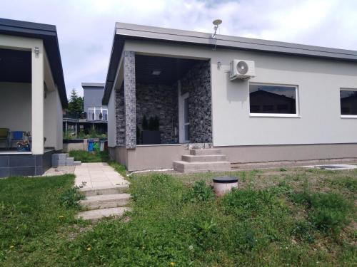 . Apartmány Vihorlat II