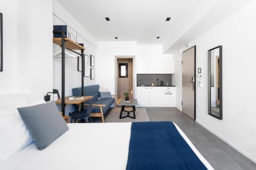 Junior Suite with Balcony image 10