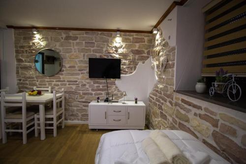 Solhouse, Gjirokastra (foto 7)