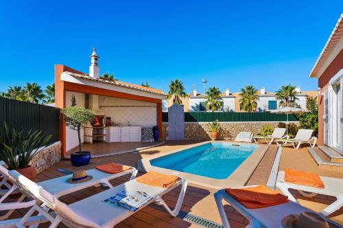 Villa Pera by Villa Plus - image 9