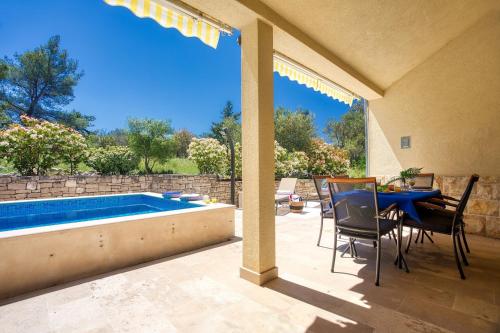 NEW! Villa SAN with heated pool, traditional surroundings, 3-bedrooms