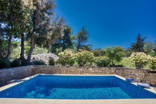 NEW! Villa SAN with heated pool, traditional surroundings, 3-bedrooms