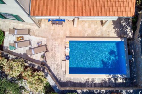 NEW! Villa SAN with heated pool, traditional surroundings, 3-bedrooms