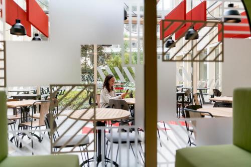 MEININGER Hotel Bordeaux Gare Saint-Jean – Bordeaux, FL