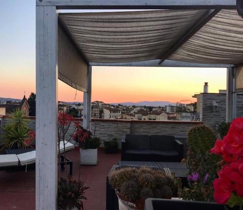 Panoramic Luxury Little Penthouse