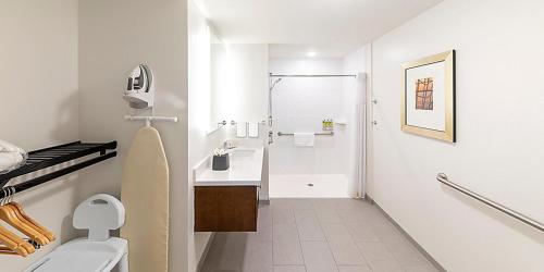 Pristine Vacation Rental Suite in Naples Florida - 5 Nights - One Bedroom #1 - image 5