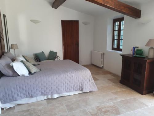 1 double bed