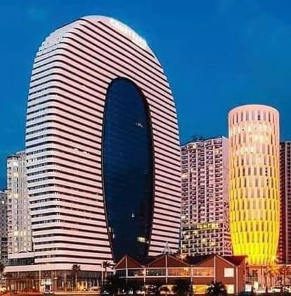Ramaz Plaza