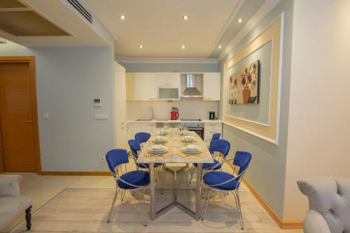 Three bedroom Duplex apartment with large terrace, Istanbul (photo 10)