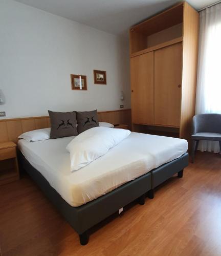 Albergo Dolomiti Room Type - Double or Twin Room