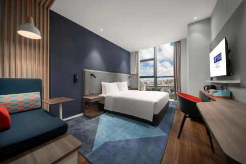 room detail thumbnail 1