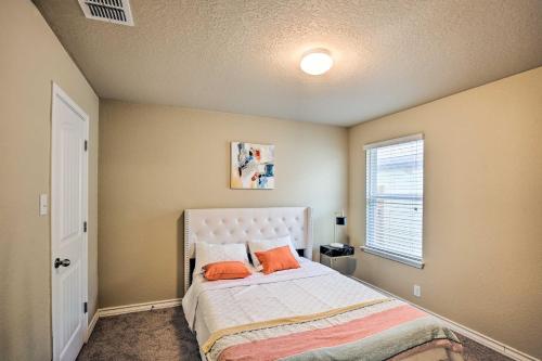 San Antonio Retreat with Yard and Grill Near Dtwn