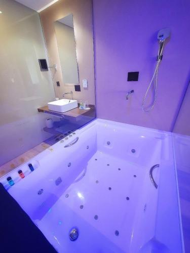 MB Boutique Hotel - Adults Only - image 12
