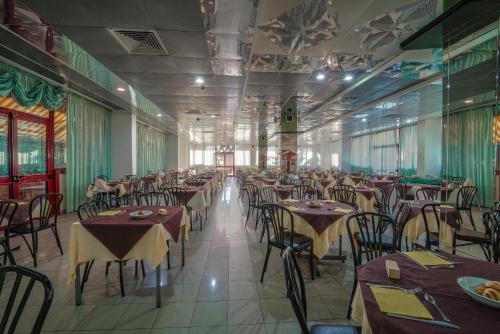 餐廳, Hotel Orizzonte in 西爾維