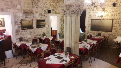 Deluxe Collection Hotel Kastel - Depadanse – Split, MD
