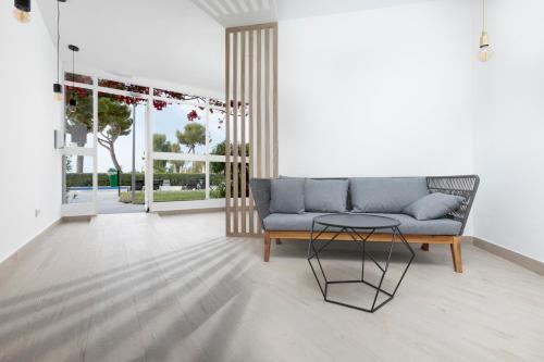 Sand Beach Apartments - image 12