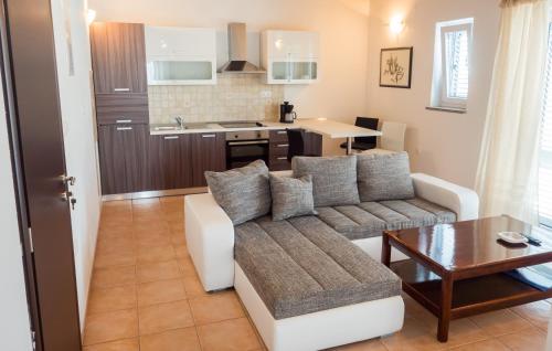 Apartment-rooms Preka Rab