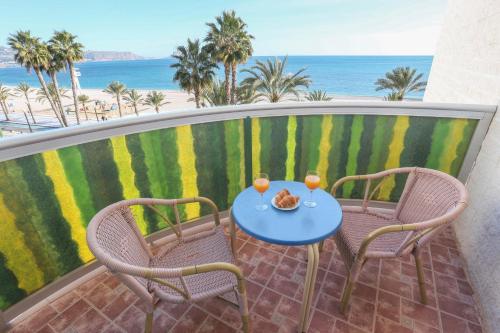 Hotel Kaktus Albir - image 2