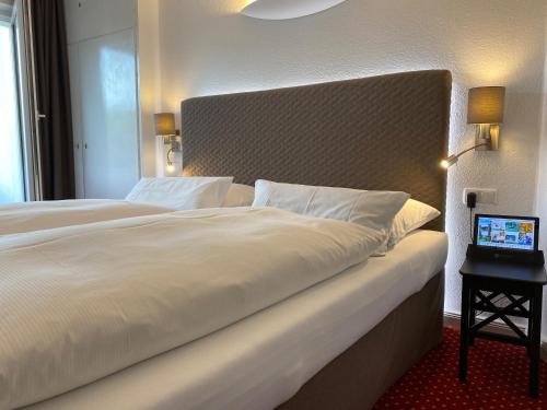 Double Room image 2
