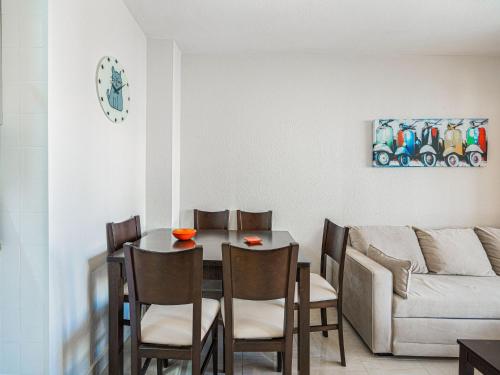 Bright Apartment in Benidorm near Seabeach