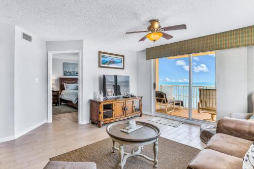 Sand and Sea Enjoyment Retreat in Ormond Beach, USA