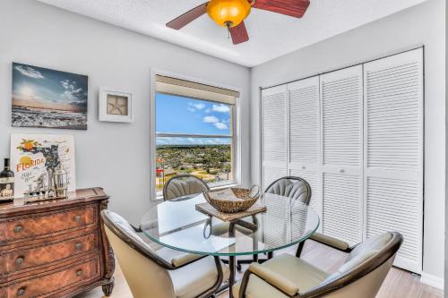 Sand and Sea Enjoyment Retreat in Ormond Beach, USA