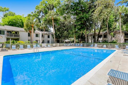 Forest Gardens - image 6