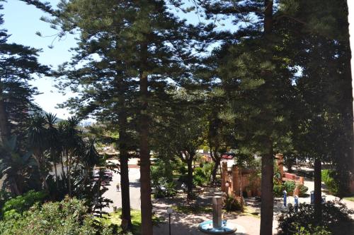 สวน, Hotel Miramar in ลาลิเนียเดลาคอนเซพเซียน