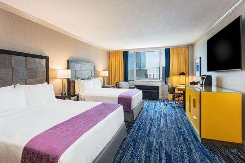 2 double beds