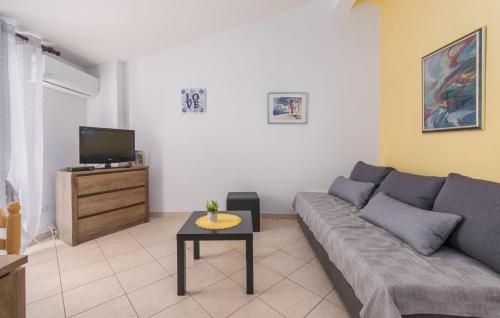 Mattea Apartments