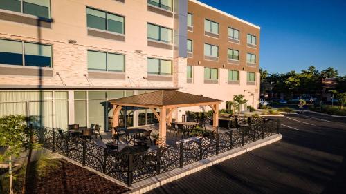 Holiday Inn Express & Suites - Chico, an IHG Hotel