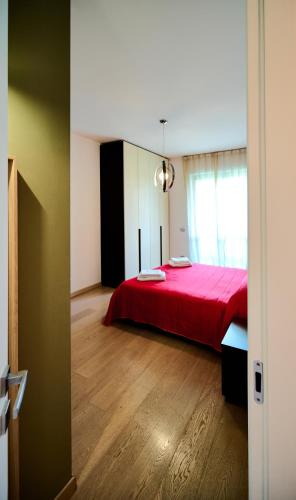 Farini Apartment 4